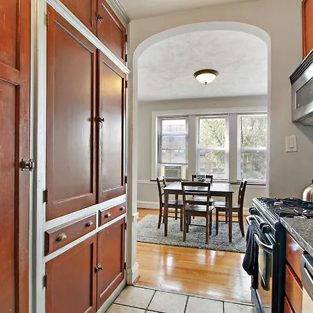 1Br Bright And Cozy Apt In Chicago - Cullom F2